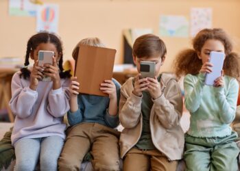 New York Legislates Parental Control Over Kids’ Social Media Use