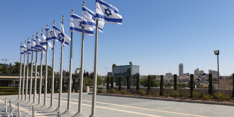 Israeli Prime Minister Netanyahu Dismisses Defense Minister Gallant Amid Trust Crisis