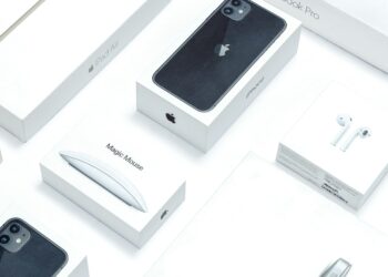 Trump Proposes New Tariffs on EU Goods and Imported iPhones