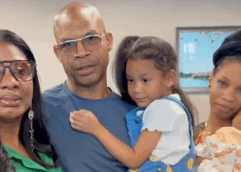 Tony Holden Returns to U.S. After 902 Days in Kuwait Detention