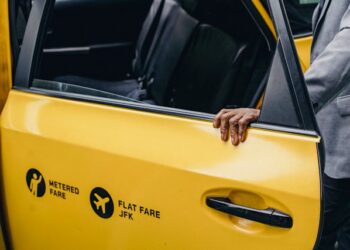 Taxi Drivers Protest Waymo’s Self-Driving Car Tests in New York City