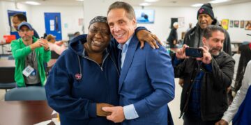 New Poll Shows Cuomo Narrowing Mamdaniโs Lead to 4.5 Points