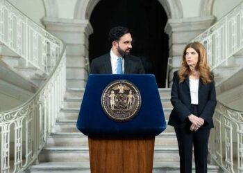 Mamdani Sues City Council To Block $10,000 Paraprofessional Payments